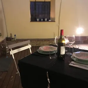  Appartamento Incantevole Monolocale Con Giardino